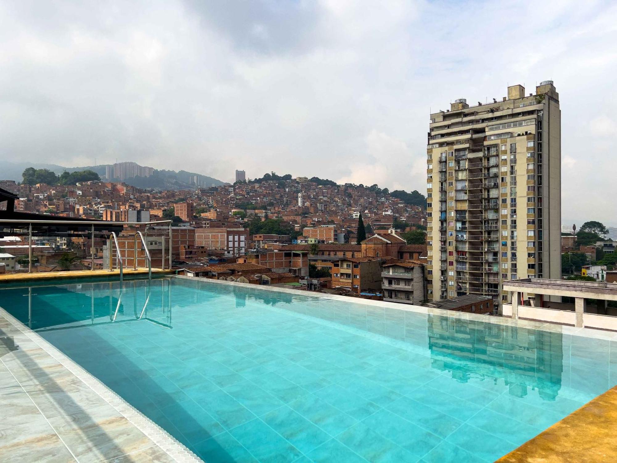 Apartahotel Medellín Exteriér fotografie